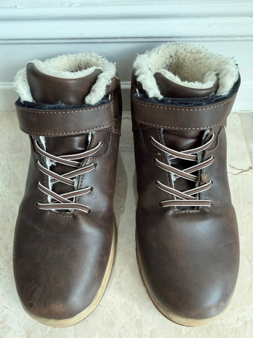 Boys Girls kids  brown winter short Boots Faux Fur rubber soles Size Big Kid 4